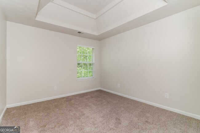 Building Photo - 375 Lake Jonathan Ln