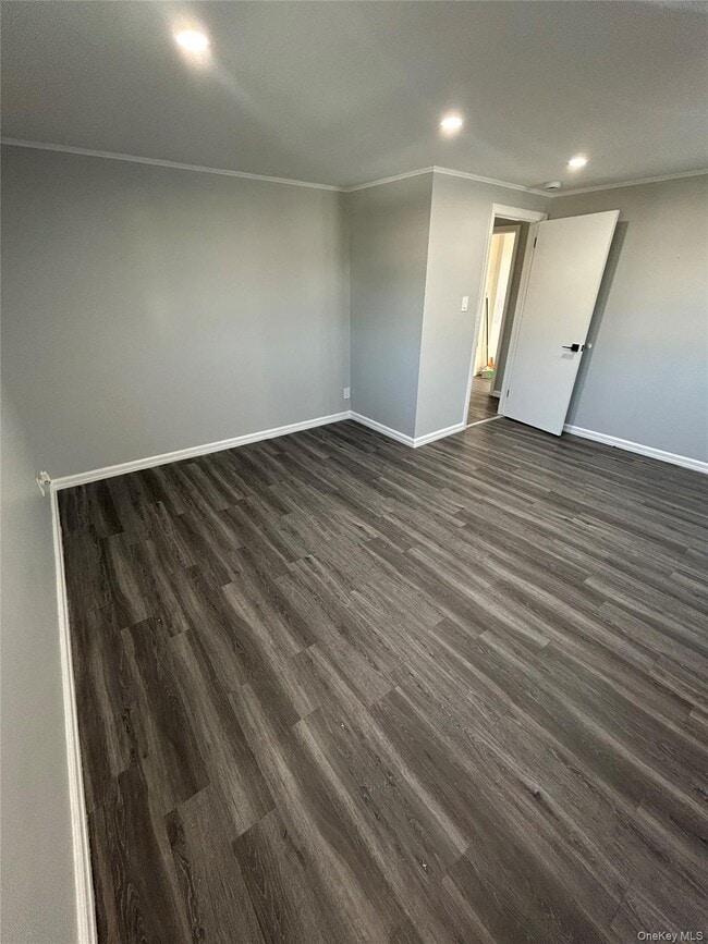 Building Photo - 34 Smith St