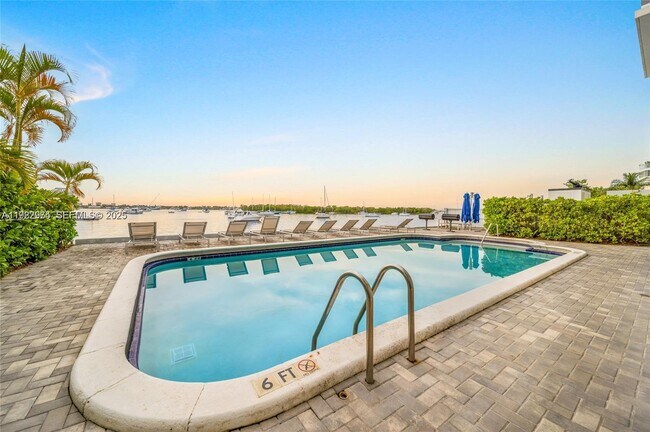 Building Photo - 7928 West Dr