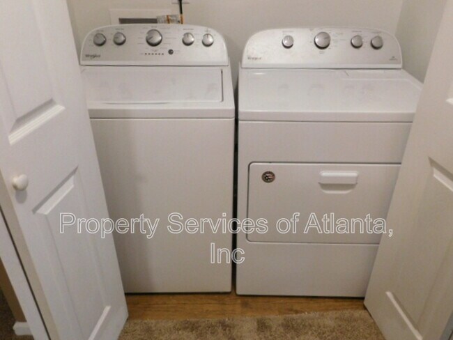 Building Photo - 1795 Devon Dr