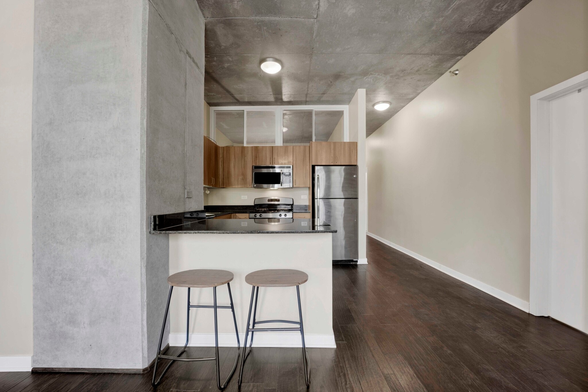 Building Photo - 235 W Van Buren St