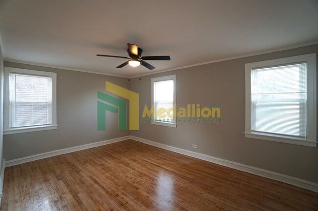 Building Photo - 2048 W 82nd Pl