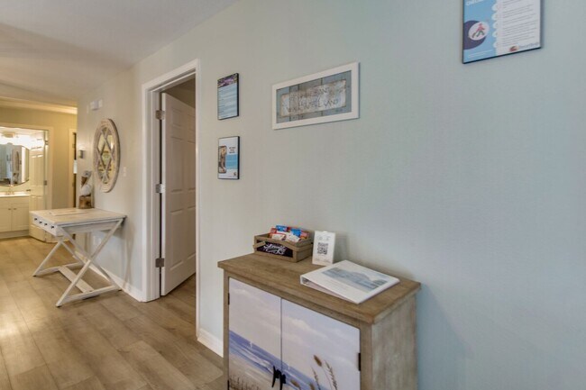 Building Photo - 5499 Medina Rd