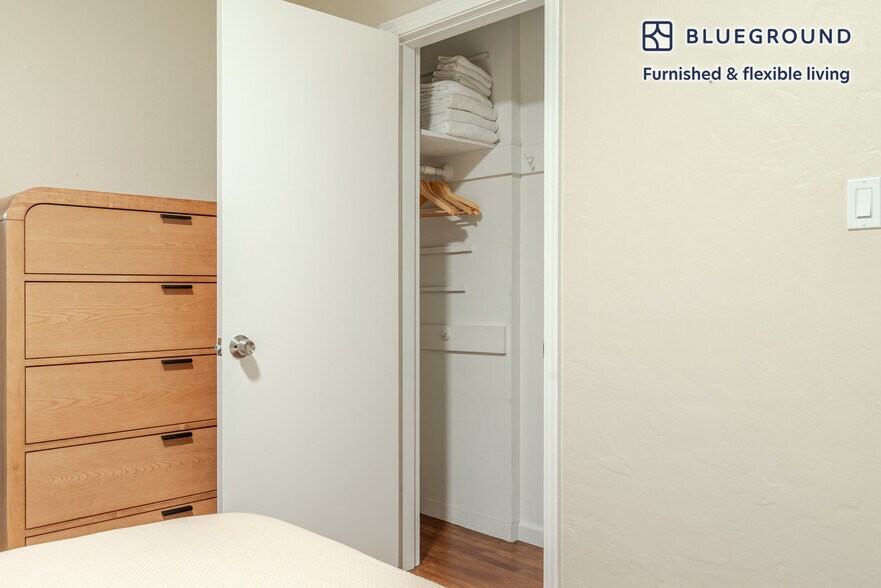 Building Photo - 252 C St