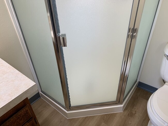 Building Photo - 3 Bed 2 Bath House~ Kenton Neighborhood~ Large Trees plus  W/D Hook Ups!