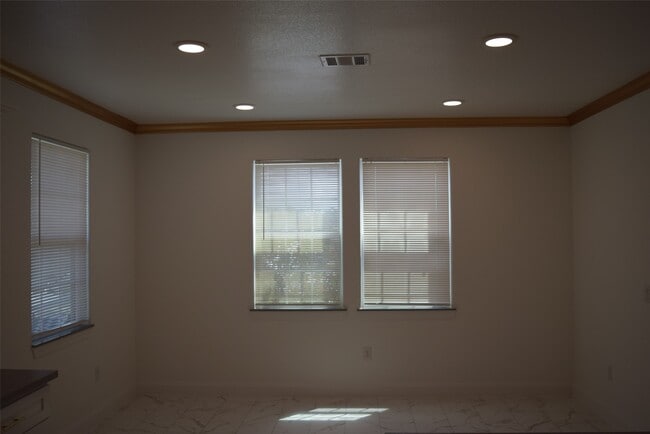 Building Photo - 445 County Rd 5102J