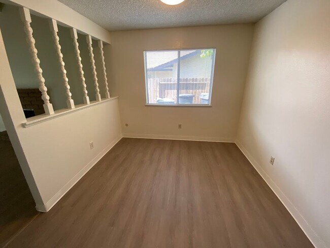 Building Photo - 3 Bedroom 2 Bath Home In Rosemont Open House Friday May 8th 4-4:30 PM