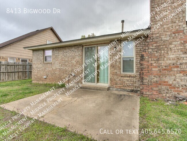 Building Photo - 8413 Bigwood Dr