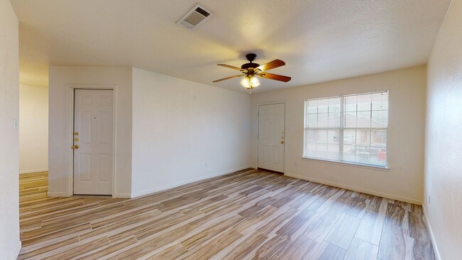 Building Photo - ALL TILE DUPLEX IN NOLANVILLE! RENT $1,295...