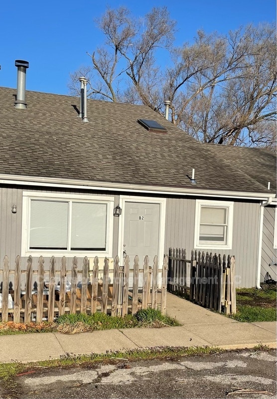 Building Photo - 1901 E 23rd St