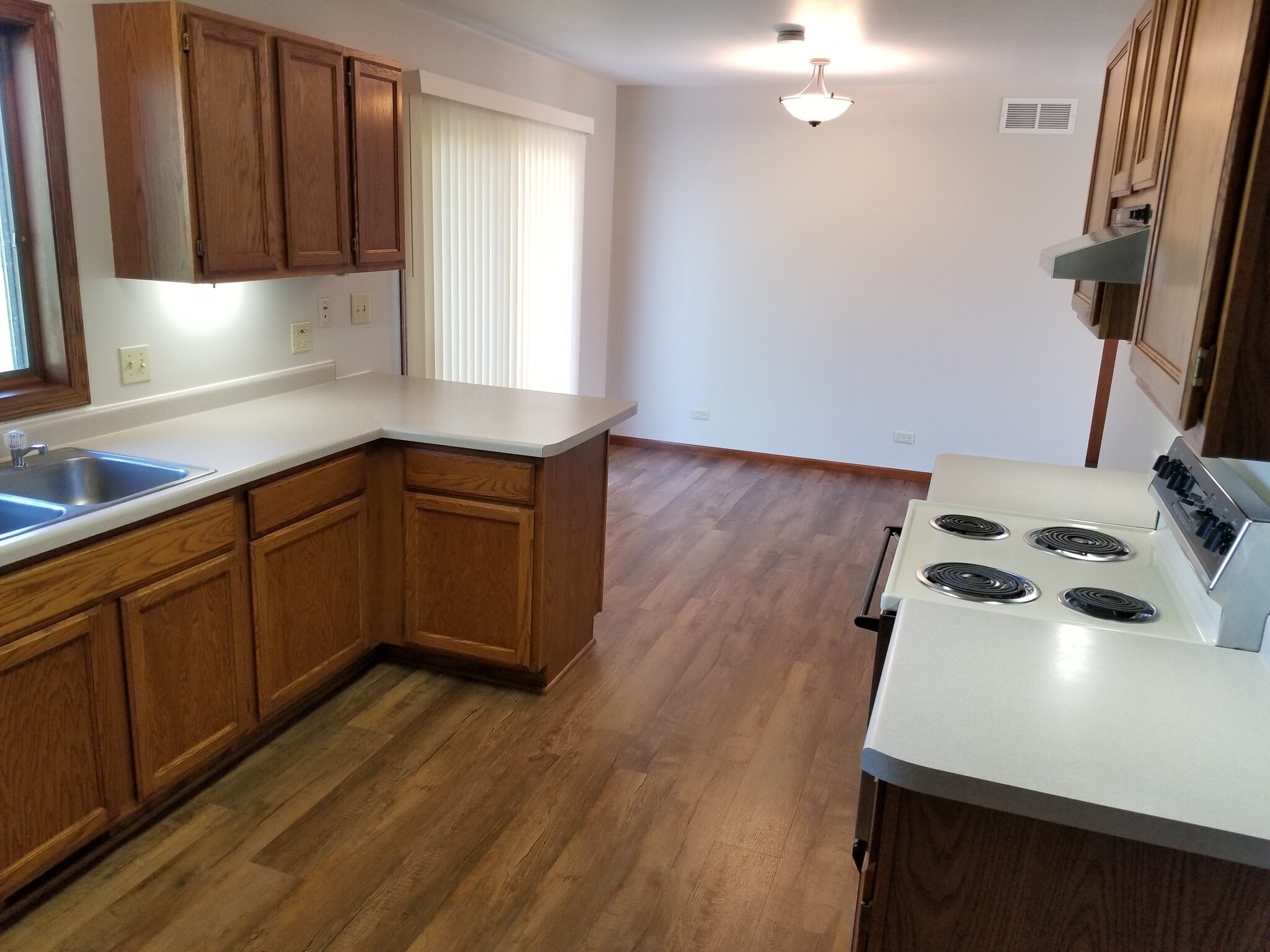 Building Photo - 316 N Hyland St