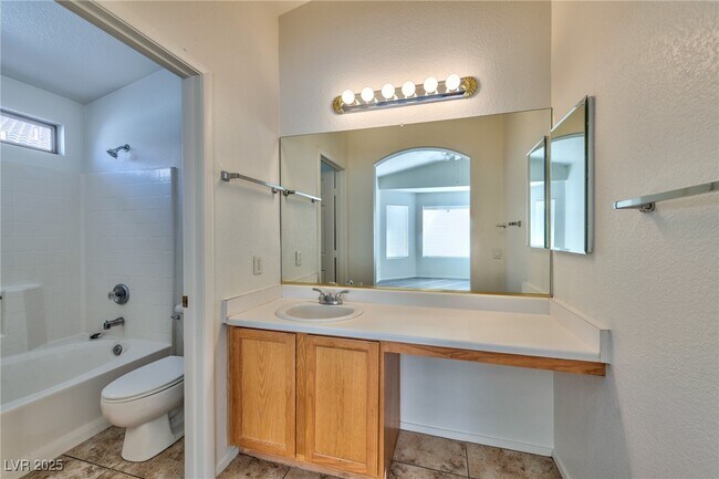 Building Photo - 11085 Cusumano Ct