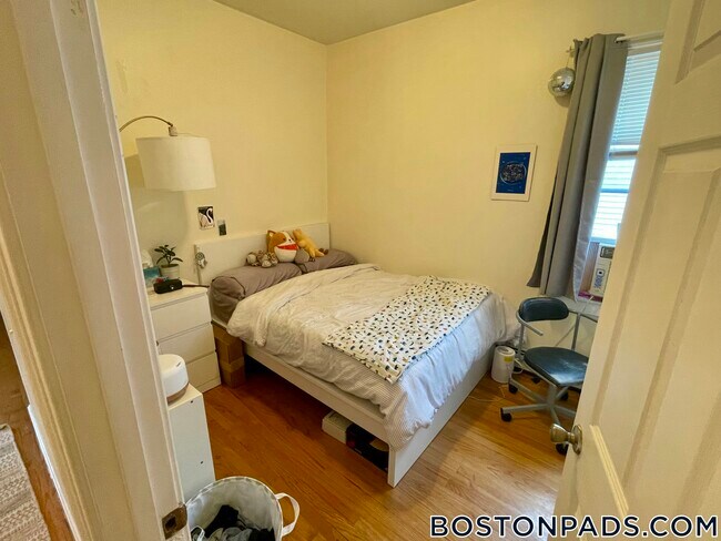 Building Photo - 40 Litchfield St