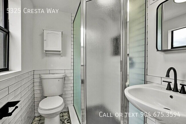 Building Photo - 5325 Cresta Way