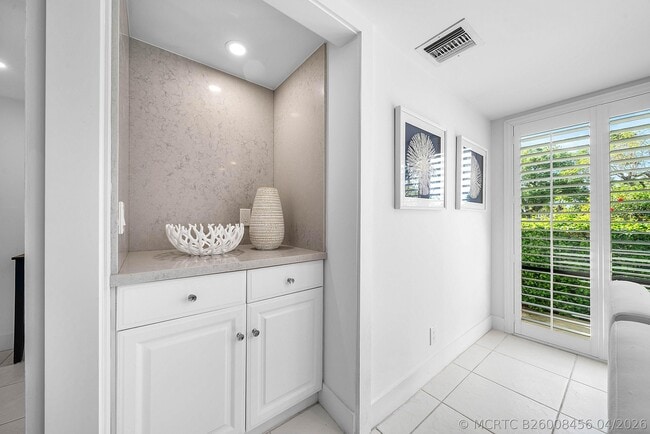 Building Photo - 4249 N Quail Ridge Dr