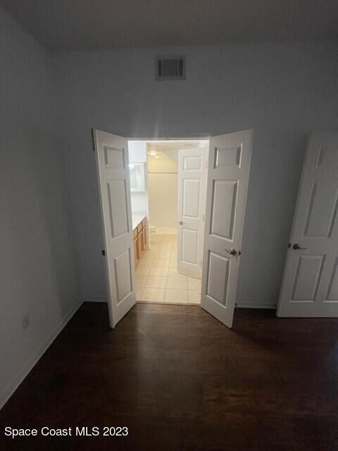 Building Photo - 105 Turpial Way