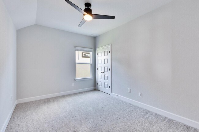 Building Photo - 4702 Sea Salt Dr