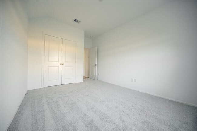 Building Photo - 2611 Olivine Stone Dr