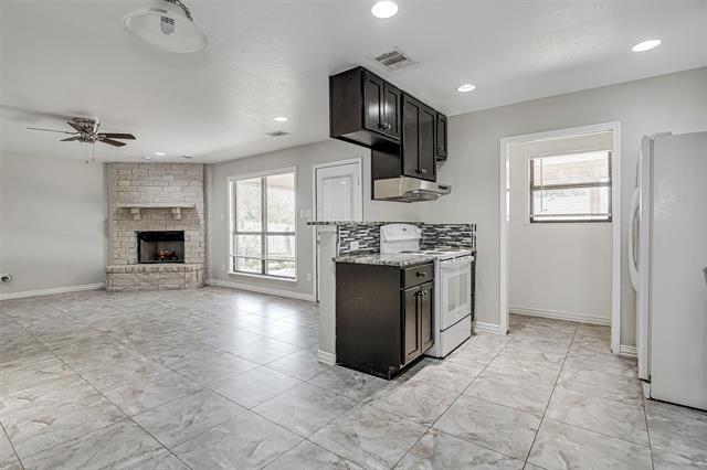 Building Photo - 3405 Spring Meadows Dr