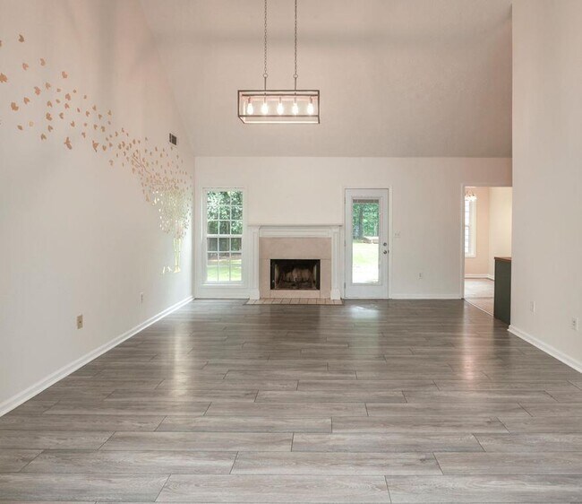 Building Photo - 5377 Fawn Ivey Ln