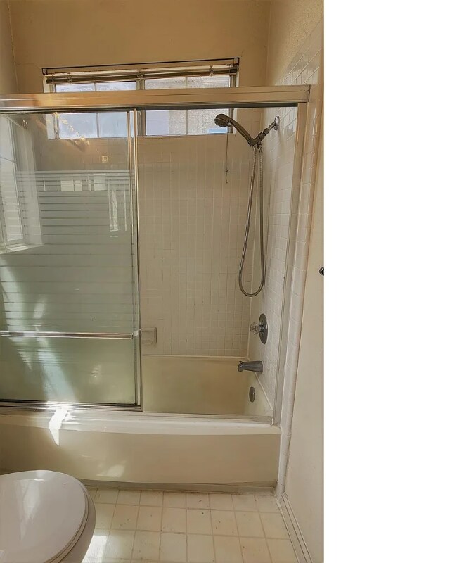 Building Photo - 502 Porpoise Bay Terrace