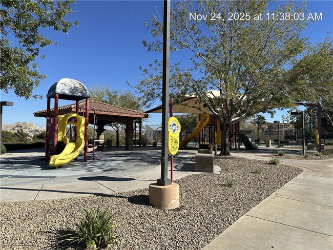 Building Photo - 1000 Via Stellato St