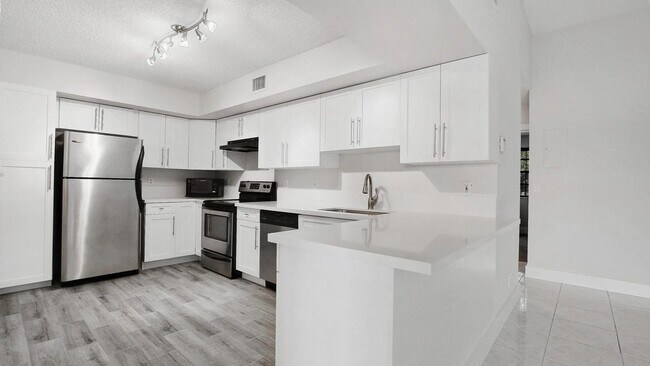 Building Photo - 2900 Olivewood Terrace