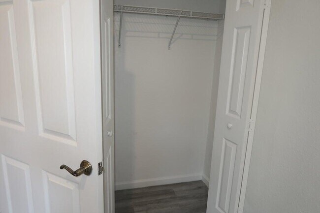 Building Photo - 3030 Laurel Ridge Cir