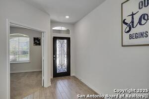 Building Photo - 702 Overlook Dr