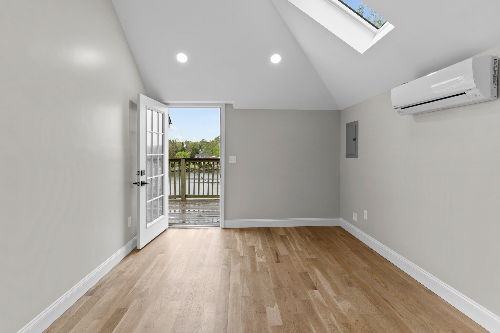 Building Photo - 376 Arnolds Neck Dr