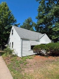 Building Photo - 23901 Colbourne Rd