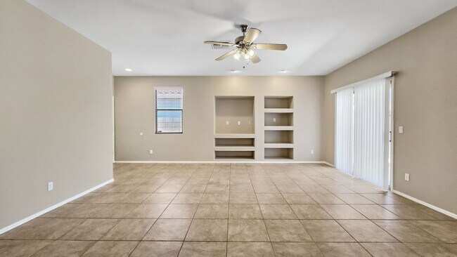 Building Photo - 12523 W Estero Ln