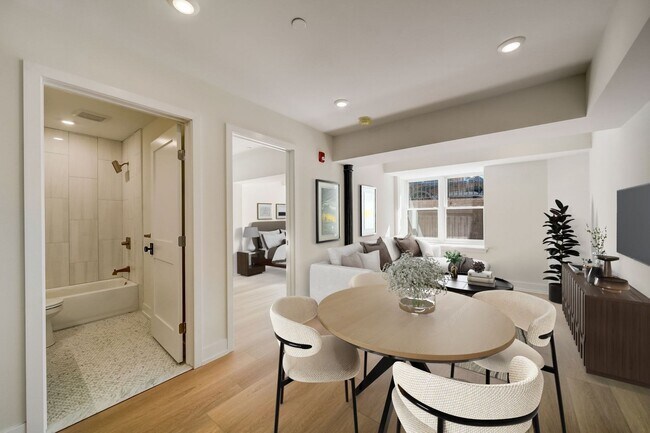 Building Photo - 620 S 8th St