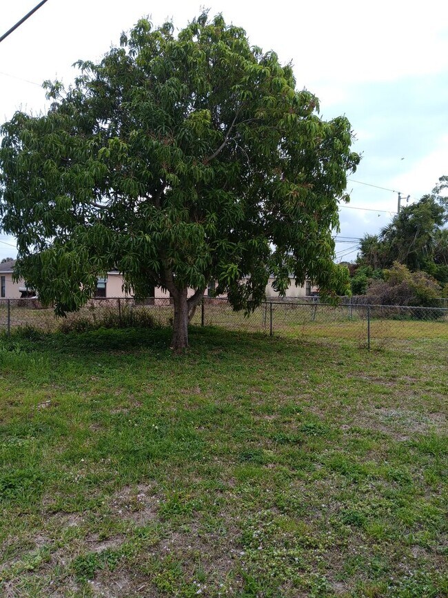 Building Photo - Coming Soon - May 12th - Call to schedule ...