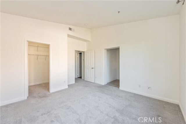 Building Photo - 3406 Ladrillo Aisle
