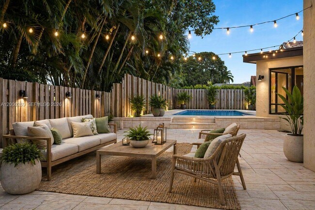 Building Photo - 8881 N Lake Dasha Dr