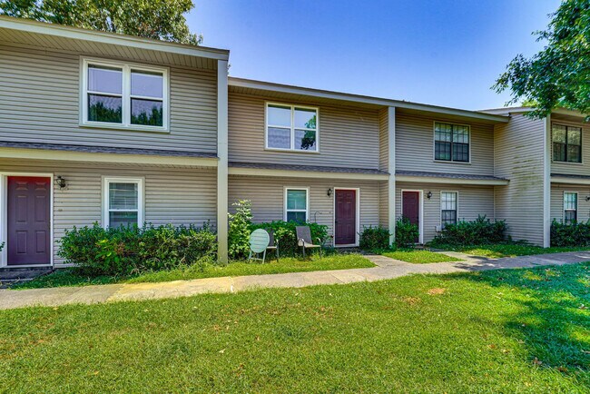 Building Photo - 2630 Kantz Dr
