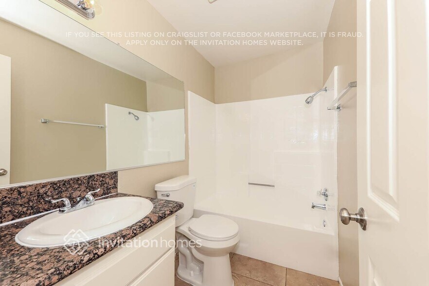 Building Photo - 39928 Snow Gum Ln