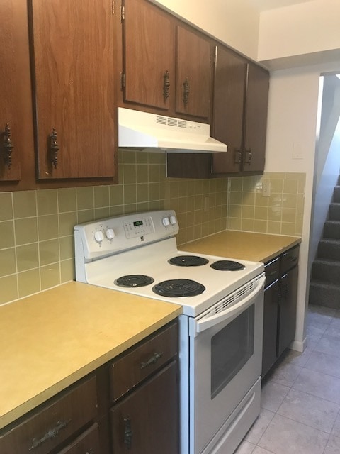 Building Photo - 1003 Cedar Terrace