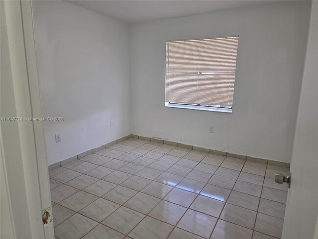 Building Photo - 10629 SW 68th Terrace