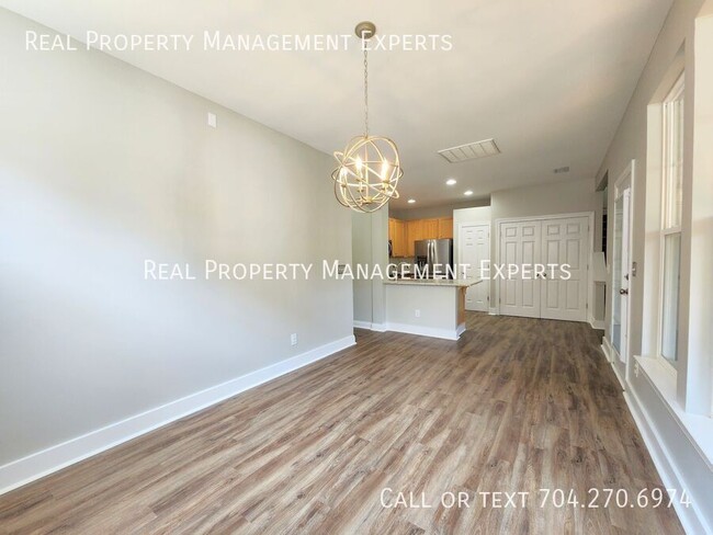 Building Photo - 15606 Seafield Ln