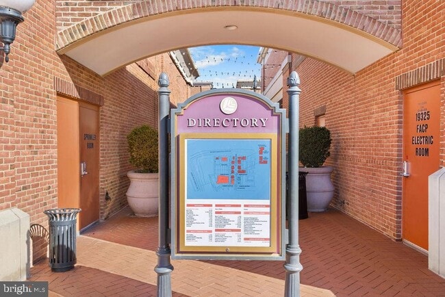 Building Photo - 19441 Promenade Dr