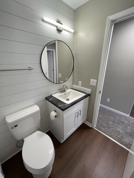 Bathroom - 4306 Toronto St