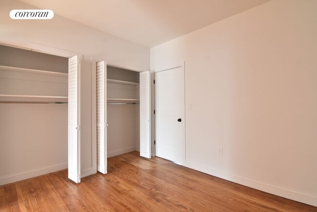 Building Photo - 168 Beard St