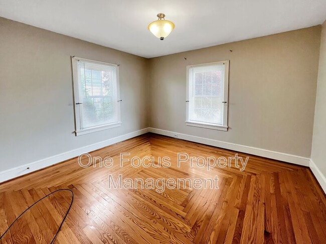 Building Photo - 405 N Arch St
