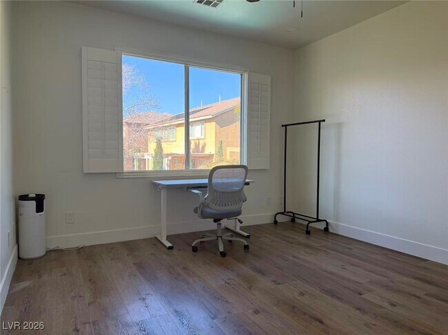 Building Photo - 605 Runbridge St