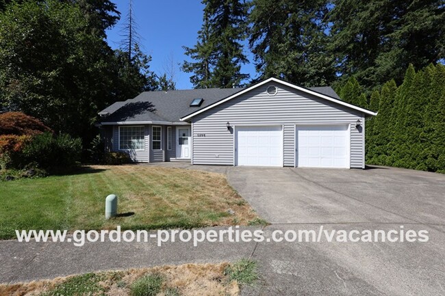 Building Photo - $2,495.00 - SE Condor Pl - Gresham 3 bedro...