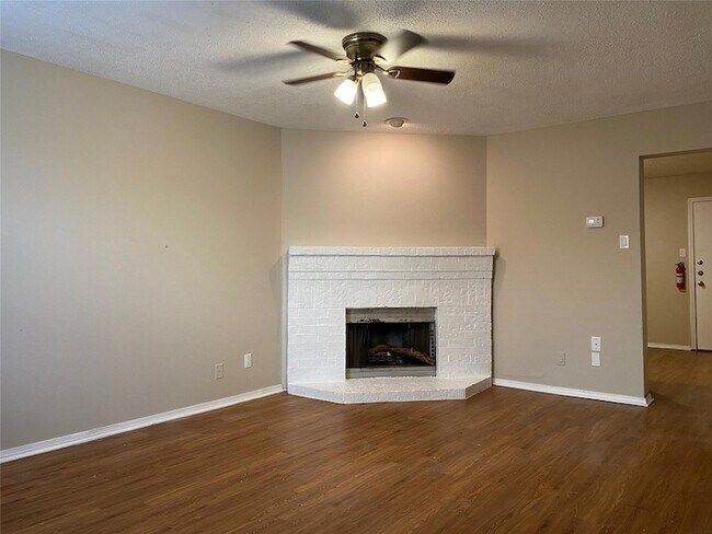 Building Photo - 3047 Olympia Drive