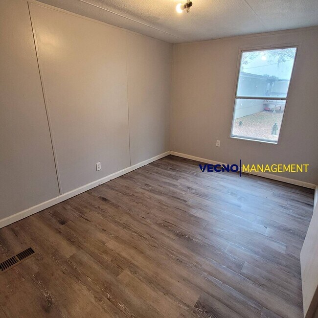 Building Photo - 3525 E Main St