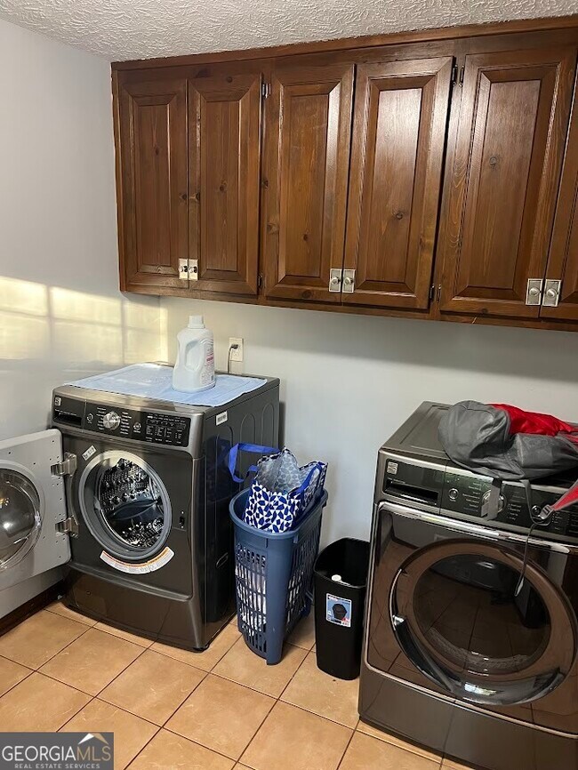 Building Photo - 5741 Wolf Laurel Dr SW